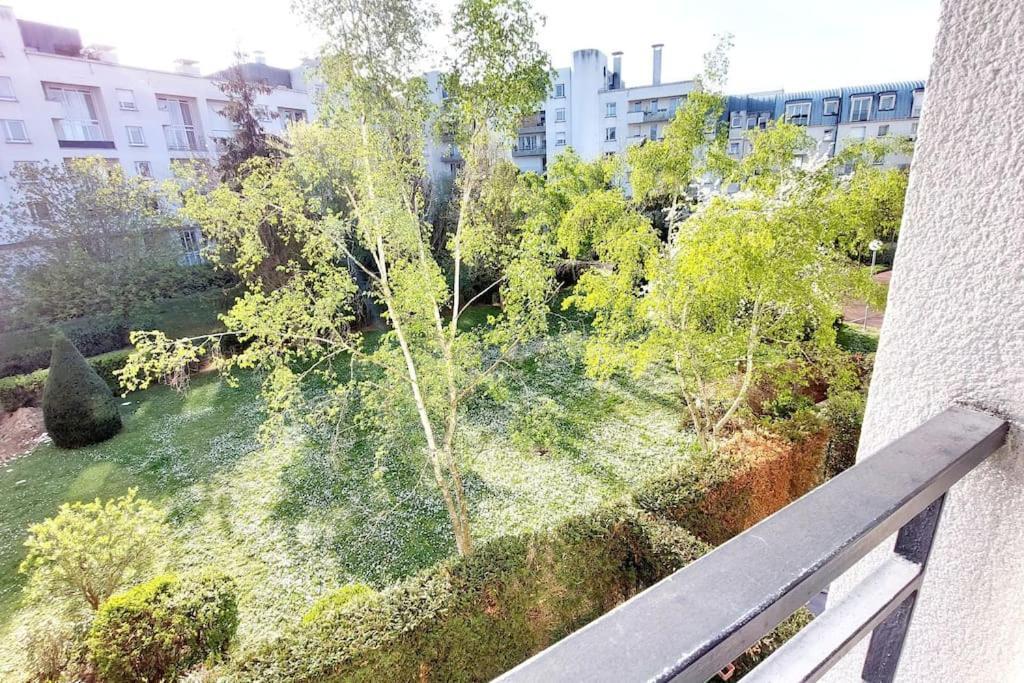 Cosy Home 2, 2 Chambres, 6 Personnes, 3 Min Gare, Parking Cergy Esterno foto