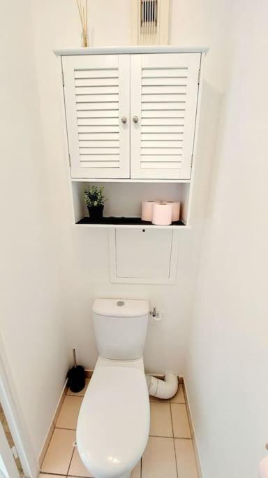 Cosy Home 2, 2 Chambres, 6 Personnes, 3 Min Gare, Parking Cergy Esterno foto