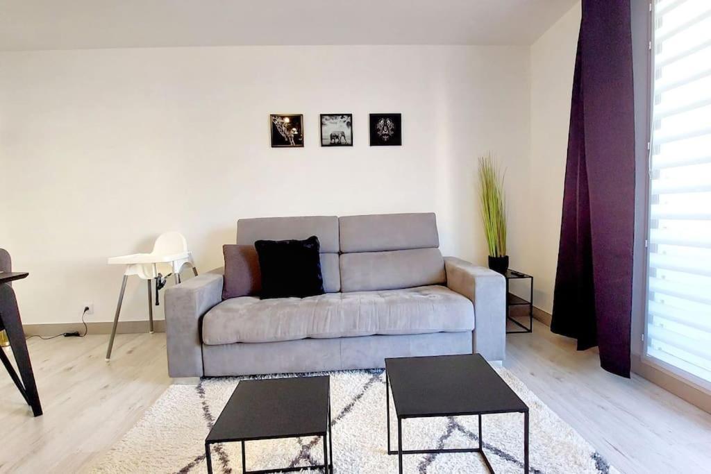 Cosy Home 2, 2 Chambres, 6 Personnes, 3 Min Gare, Parking Cergy Esterno foto